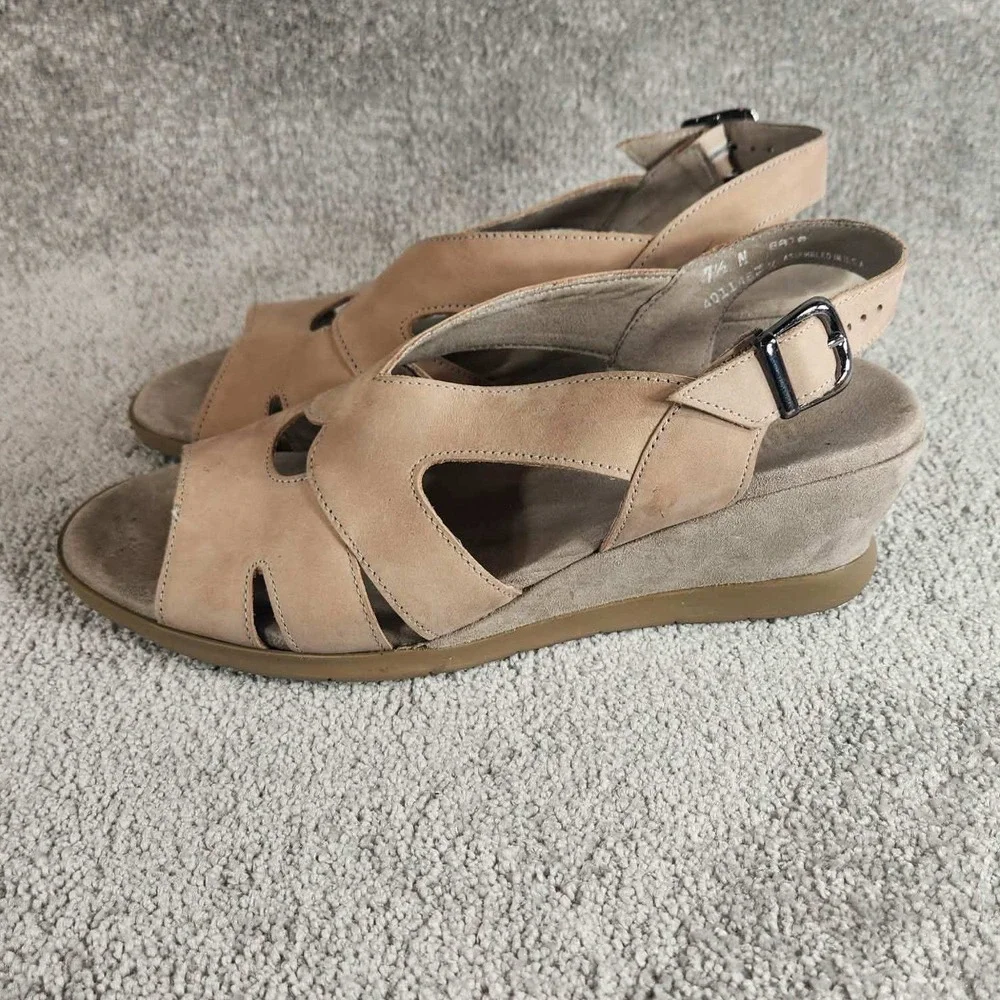Munro Lola Stone Nubuck Slingback Wedge Walking Sandal Womens‎ 7.5 N